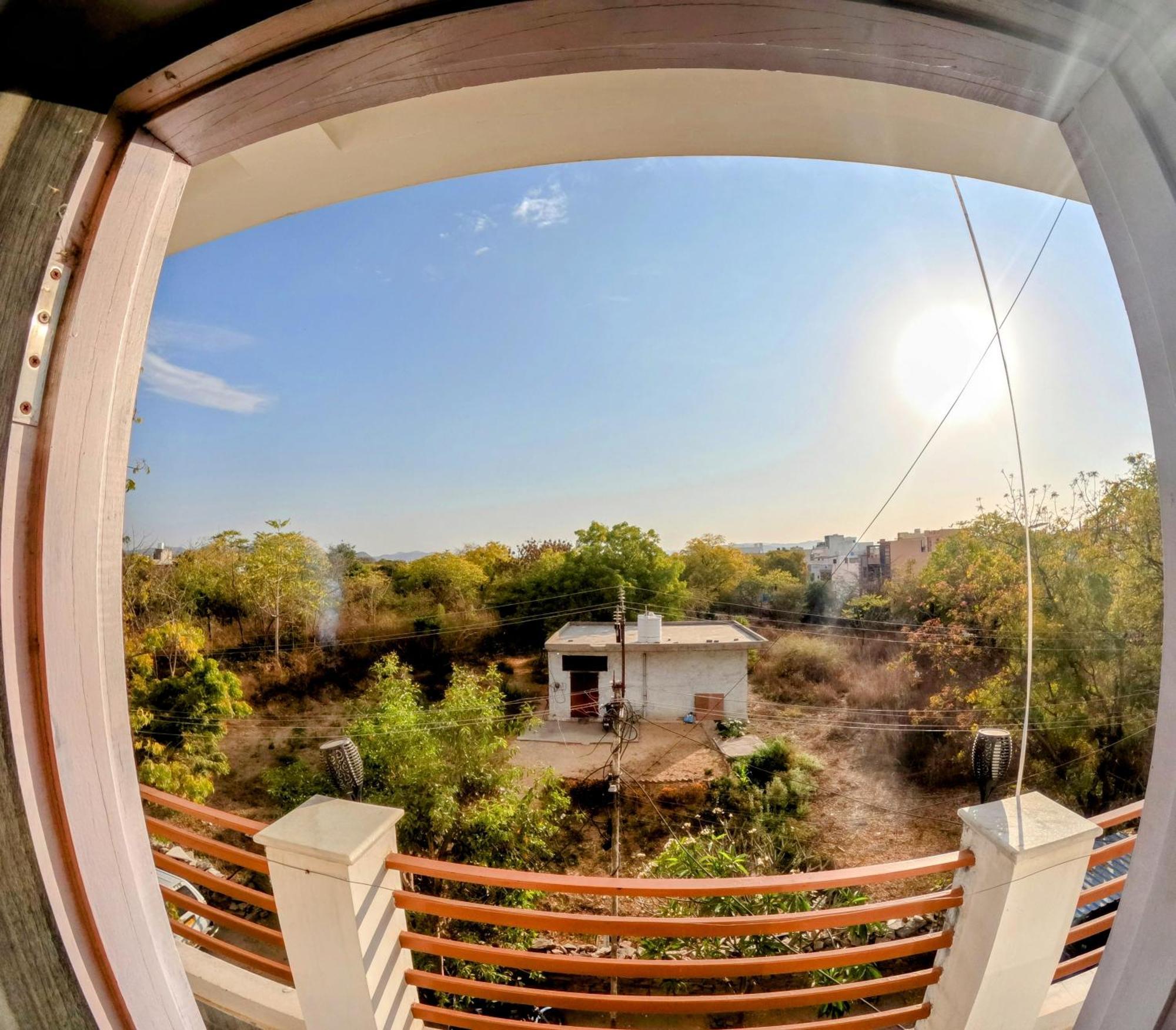Choudhary White House Udaipur Apartment Exterior photo